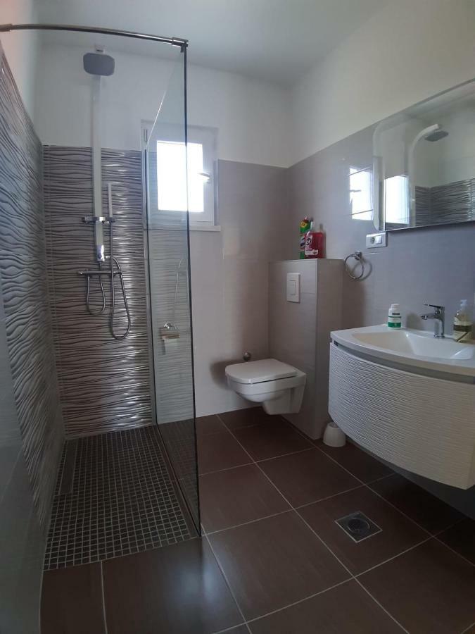 House Ivan Apartment *